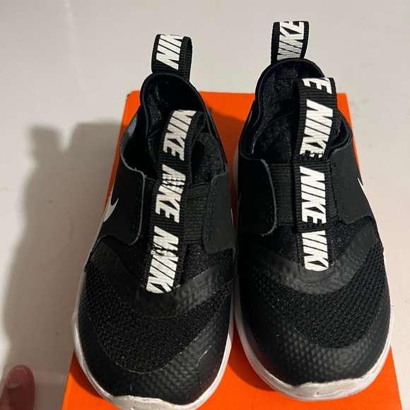 Nikes - Picture 3 of 3